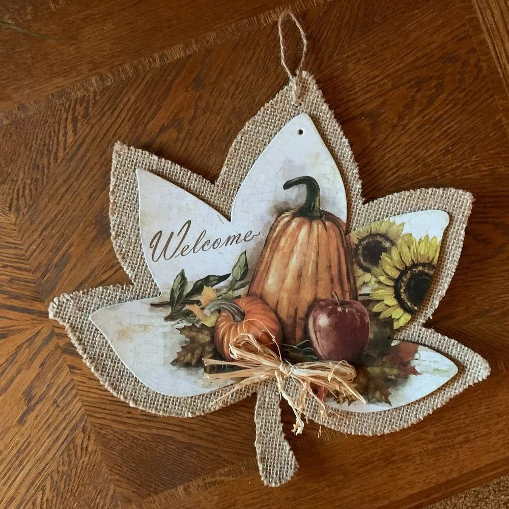 Welcome Fall leaf wall sign